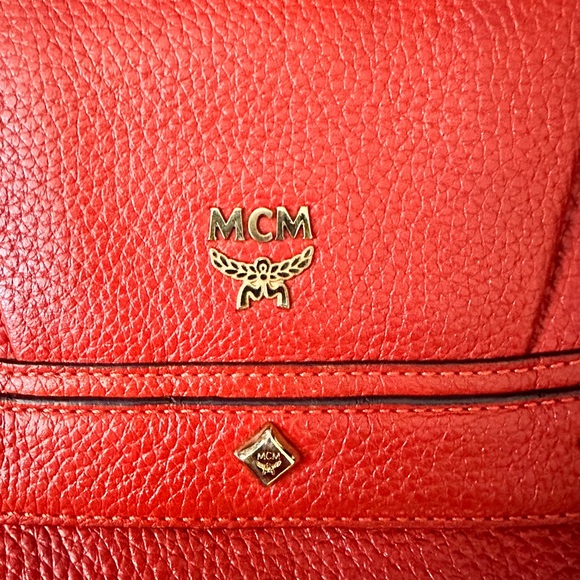 MCM Red-Orange Leather Flap Shoulder bag - Picture 2 of 15
